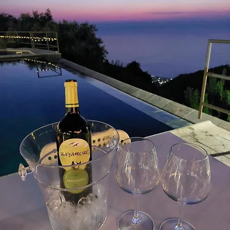 Tale Gioiosa Bed & Breakfast
