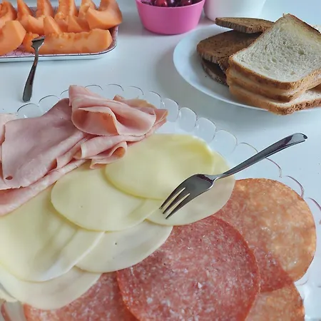 Tale Gioiosa Bed & Breakfast *